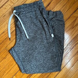 VUORI CROP JOGGER GRAY XS